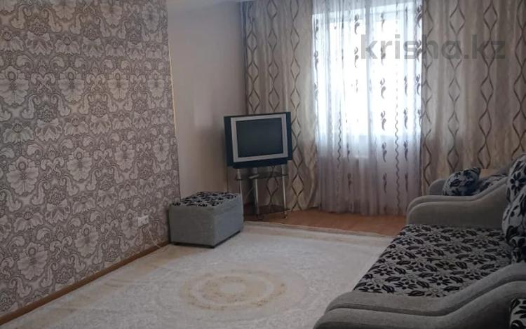 3-комнатная квартира · 78 м² · 1/5 этаж, карасай батыр 6 — Кравцова за 230 000 ₸ в Астане, р-н Байконур — фото 2