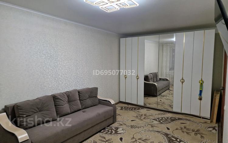 1-бөлмелі пәтер · 34.5 м² · 2/5 қабат, мкр Строитель 39, бағасы: 12.7 млн ₸ в Уральске — фото 2