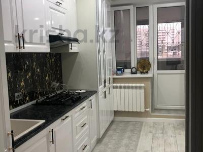 4-комнатная квартира, 110 м², 1/5 этаж, мкр. Алтын орда 10л за 45.5 млн 〒 в Актобе, мкр. Алтын орда