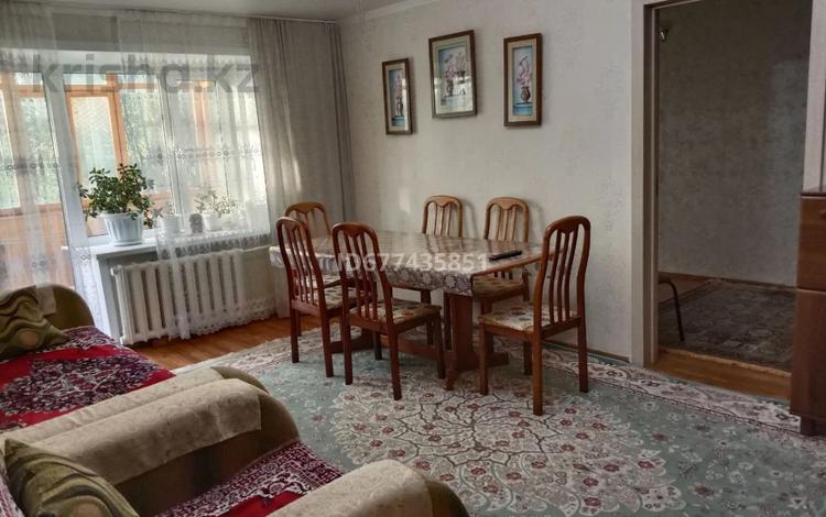 3-комнатная квартира, 62 м², 2/4 этаж, 1 мкр 64 за ~ 8.2 млн 〒 в Степногорске — фото 3