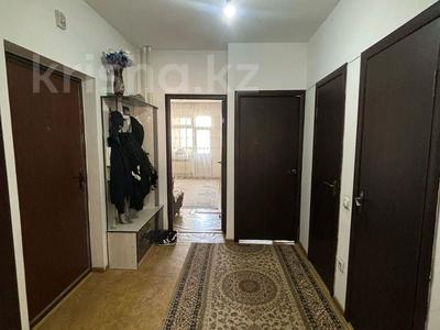Пәтерлер в Жамбылской обл.: 3-бөлмелі пәтер · 78 м² · 4/5 қабат, Улы Дала — 15 микрорайон, бағасы: 22.5 млн 〒 3-бөлмелі пәтер · 78 м² · 4/5 қабат, Улы Дала — 15 микрорайон, бағасы: 22.5 млн 〒 в Таразе