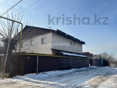 Отдельный дом · 18 комнат · 580 м² · 6 сот., мкр Шанырак-1 45 — Улпан за 100 млн 〒 в Алматы, Алатауский р-н
