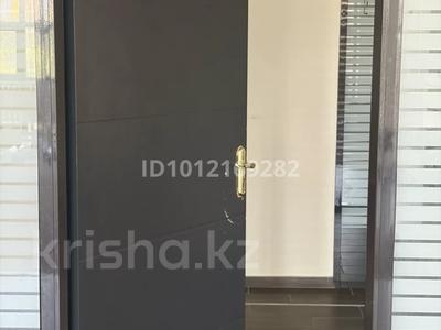 Фитнес и спорт, образование, развлечения, студии · 80 м² за 350 000 ₸ в Караганде, Казыбек би р-н