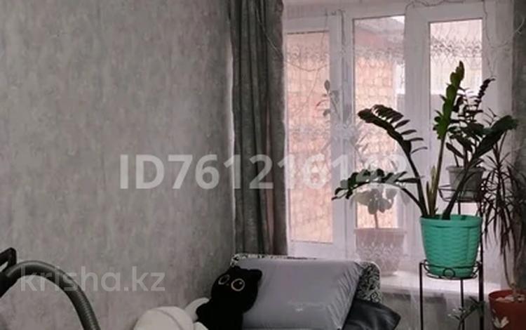 2-бөлмелі пәтер · 50 м² · 1/2 қабат, д2 кв9, бағасы: 7 млн ₸ в им.Балгабека кыдырбекулах — фото 2