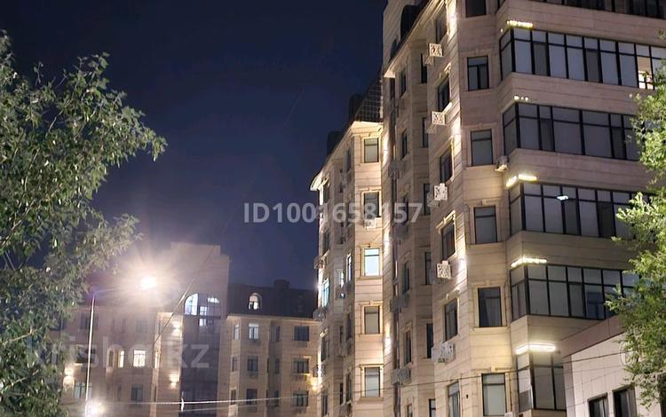 4-бөлмелі пәтер · 149.5 м² · 6/8 қабат, Сейфуллина 5В — Площадь Махамбета и Исатая, набережная, бағасы: 85 млн ₸ в Атырау — фото 53