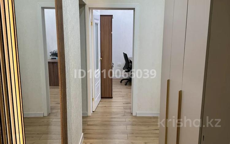 2-бөлмелі пәтер · 60 м² · 8/9 қабат, Ақсай-4 ш/а., Саина 23 — Саина Улугбек, бағасы: 350 000 ₸ в Алматы, Ауэзовский р-н — фото 2