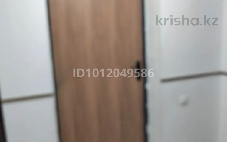 1-бөлмелі пәтер · 40.3 м² · 1/9 қабат, 2-й мкр. 21, бағасы: 12 млн ₸ в Актобе — фото 2