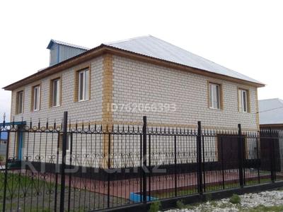 Отдельный дом · 6 комнат · 200 м², Коянды 3 микрорайон 45 за 200 000 〒 в Астане