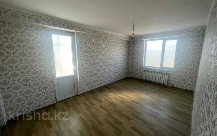 2-комнатная квартира, 60 м², 8/9 этаж помесячно, 189квартл 35 — Мкр Шымсити за 80 000 〒 в Шымкенте, Каратауский р-н — фото 11