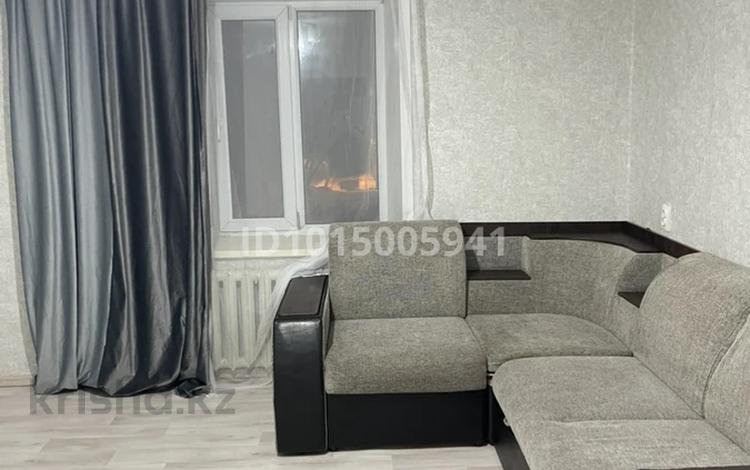 2-комнатная квартира · 49 м² · 3/9 этаж, 6й микрорайон, анжерская 39 — КВШ за 17 млн ₸ в Караганде, Казыбек би р-н — фото 2