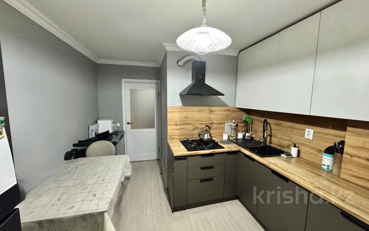 4-бөлмелі пәтер · 90 м² · 1/5 қабат, Таугуль-2 27 — Токтабаева/Навои, бағасы: 65 млн ₸ в Алматы, Ауэзовский р-н — фото 2