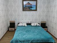 2-комнатная квартира, 52 м², 2 этаж помесячно, Жандосова 140 за 280 000 〒 в Алматы, Ауэзовский р-н