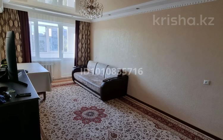 3-комнатная квартира · 63.6 м² · 5/5 этаж, мкр 5 — Пр.А.Молдагуловой за 16 млн ₸ в Актобе — фото 2