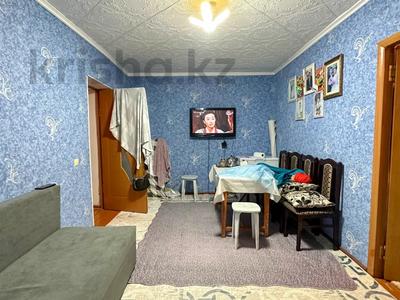 2-бөлмелі пәтер · 38.2 м² · 4/5 қабат, 9-я площадка 17, бағасы: 12 млн ₸ в Талдыкоргане, мкр военный городок Жулдыз