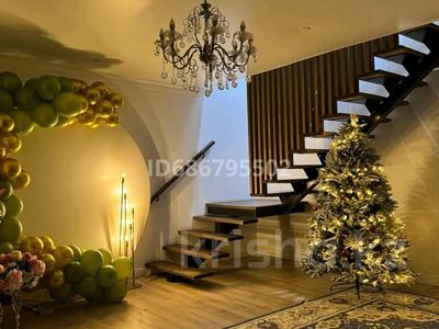 Дом · 6 комнат · 220 м², мкр Кунгей , Кайрата Тлеугабылова 14 — Тбц Аян за 100 000 〒 в Караганде, Казыбек би р-н