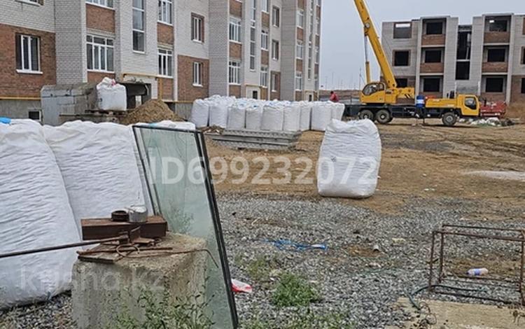 1-бөлмелі пәтер · 40.7 м² · 2/5 қабат, мкр. Алтын орда участок 353/1 — Авто ЦОН, бағасы: 13 млн ₸ в Актобе — фото 2