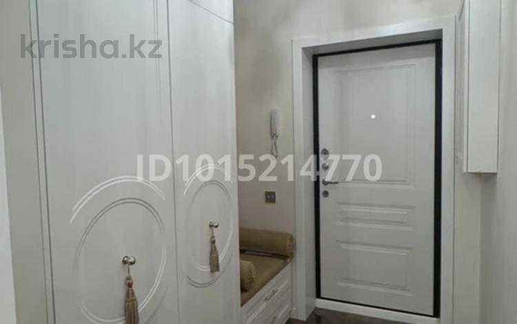 3-бөлмелі пәтер · 100 м² · 12/18 қабат, Розыбакиева 237, бағасы: 120 млн ₸ в Алматы, Бостандыкский р-н — фото 2