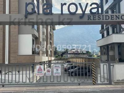 4-комнатная квартира · 180 м² · 2/5 этаж, Долавлик за 157 млн 〒 в Аланье