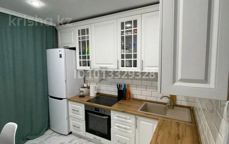 2-комнатная квартира · 58 м² · 1/5 этаж, 1 мкрн 15 за 25.5 млн ₸ в Семее — фото 2