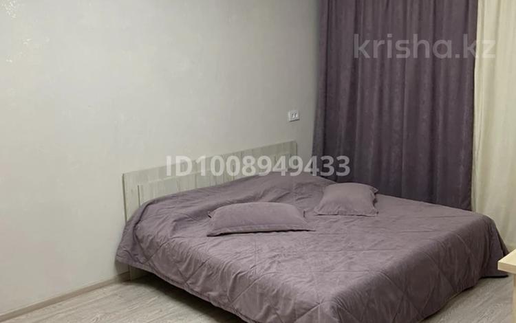 1-бөлмелі пәтер · 32 м² · 1/5 қабат, Жаңа қала ш/а., Ержанова 37 — Restaurant Sadre – ресторан по улице Ержанова, 46 (примерно в ~200–300 м от дома № 37, бағасы: 10 000 ₸ в Караганде, Казыбек би р-н — фото 2