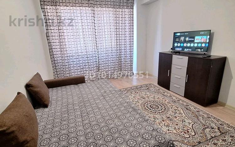 2-бөлмелі пәтер · 65 м² · 2/5 қабат, Шұғыла ш/а. 6/30, бағасы: 10 000 ₸ в Алматы, Наурызбайский р-н — фото 2