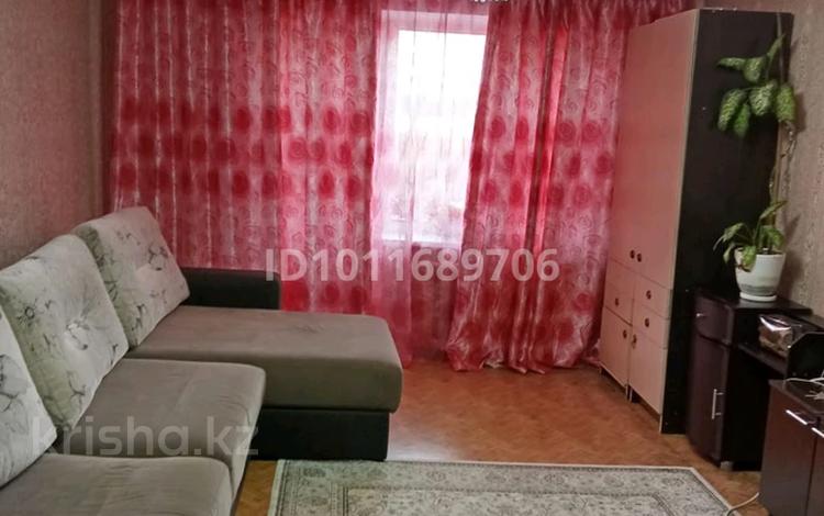 2-бөлмелі пәтер · 60 м² · 3/5 қабат, ул. Шевченко 135-141, бағасы: 10 000 ₸ в Талдыкоргане, военный городок Улан — фото 2