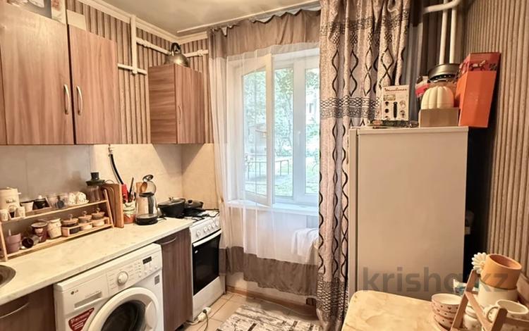 2-комнатная квартира · 44 м² · 1/4 этаж, мкр №3 21 за 29 млн ₸ в Алматы, Ауэзовский р-н — фото 2