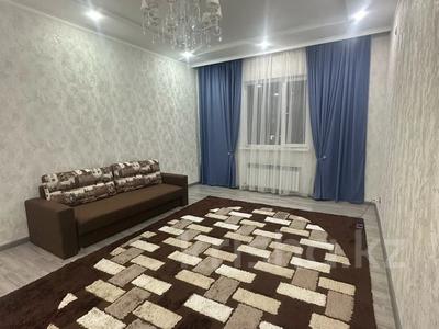 3-комнатная квартира, 84 м², 5/5 этаж помесячно, 16-й мкр 79 за 250 000 〒 в Актау, 16-й мкр 