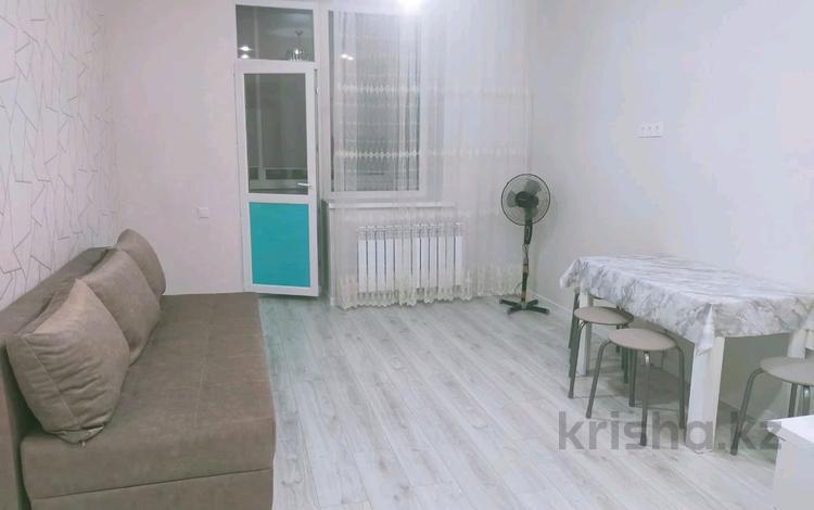 1-бөлмелі пәтер, 25 м², 2 қабат ай сайын, Байтурсынова 18, бағасы: 140 000 〒 в Астане, Алматы р-н — фото 3