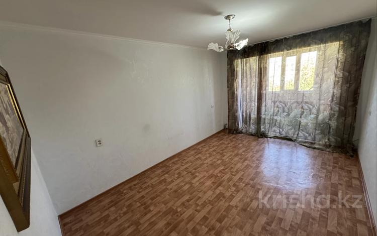 2-комнатная квартира · 55 м² · 5/5 этаж, 16-й микрорайон 7 за 130 000 ₸ в Шымкенте, Аль-Фарабийский р-н — фото 2