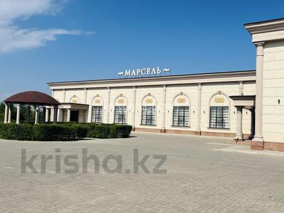Ресторан, магазин · 1157.6 м² за 500 млн ₸ в Уральске, мкр. Зачаганск пгт
