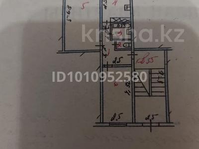 2-бөлмелі пәтер · 50 м² · 4/5 қабат, 18-й микрорайон, 18-й микрорайон 13 — школа #38, бағасы: 25 млн ₸ в Шымкенте, Аль-Фарабийский р-н