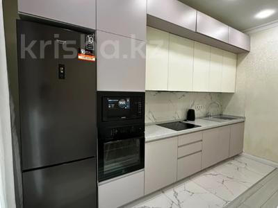 3-комнатная квартира · 95 м² · 3/14 этаж, Манаса 109а — ДОМ ВО ДВОРАХ, ПРОСТОРНАЯ И СВЕТЛАЯ ВСЕ КОМНАТЫ ИЗОЛИРОВАНЫЕ за 131 млн ₸ в Алматы, Бостандыкский р-н