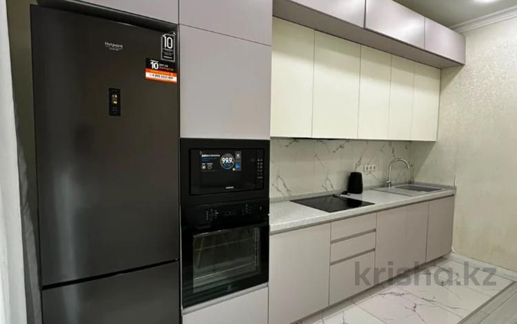 3-комнатная квартира · 95 м² · 3/14 этаж, Манаса 109а — ДОМ ВО ДВОРАХ, ПРОСТОРНАЯ И СВЕТЛАЯ ВСЕ КОМНАТЫ ИЗОЛИРОВАНЫЕ за 131 млн ₸ в Алматы, Бостандыкский р-н — фото 13