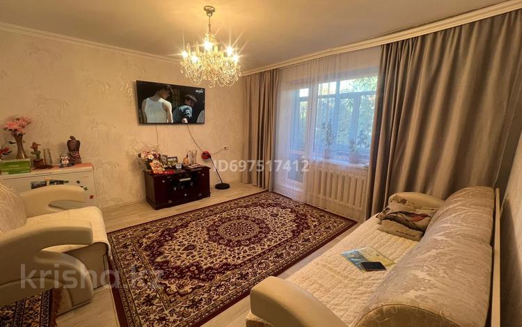 3-комнатная квартира · 62 м² · 2/5 этаж, мкр Юго-Восток, Мкр Степной 2 3 за 28.5 млн 〒 в Караганде, Казыбек би р-н — фото 2