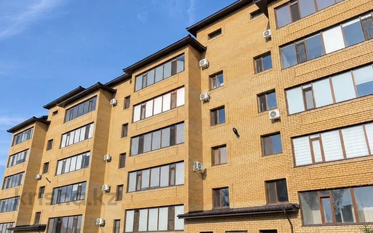 3-бөлмелі пәтер · 80 м² · 1/5 қабат, 35 квартал 16, бағасы: 33.5 млн ₸ в Семее — фото 12