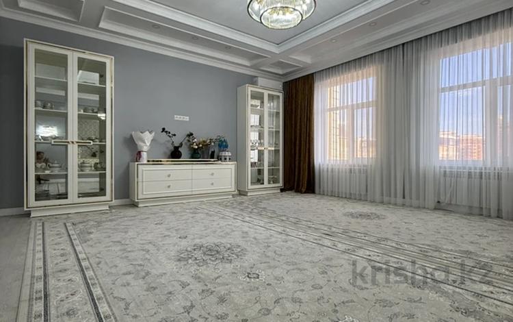 3-комнатная квартира · 128 м² · 8/10 этаж, 18А мкр 2 за 74 млн ₸ в Актау — фото 2