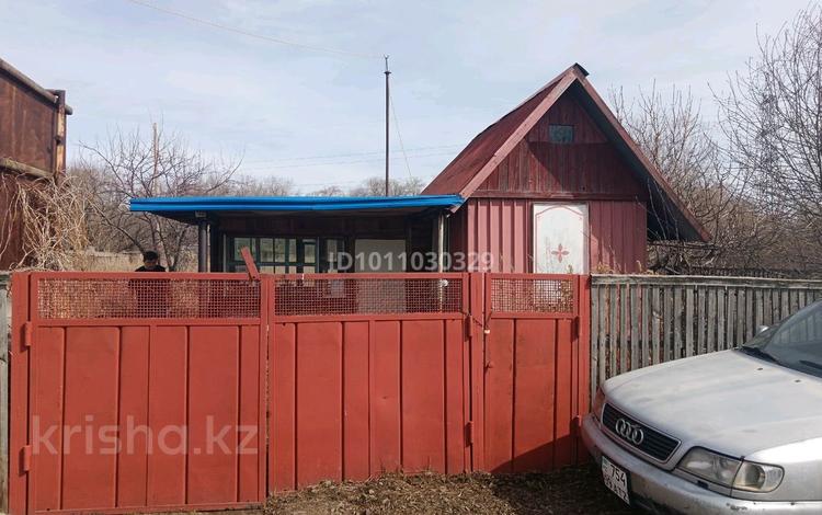 Дача · 2 комнаты · 20 м² · 10 сот., Яблоневая улица 67 за 5.5 млн 〒 в Караганде, Казыбек би р-н — фото 2