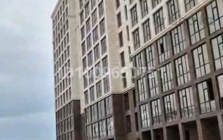 2-комнатная квартира · 50.36 м² · 4/12 этаж, ​Улица Шамши Калдаяков 46 за 20.9 млн ₸ в Астане, Сарайшык р-н — фото 8