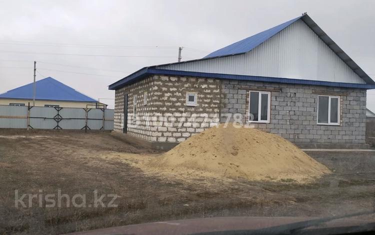 Жеке үй · 5 бөлме · 110 м² · 10 жүзд., Альфараби 244 — Раион Қобда новастроика., бағасы: 4.5 млн ₸ в Актобе — фото 2