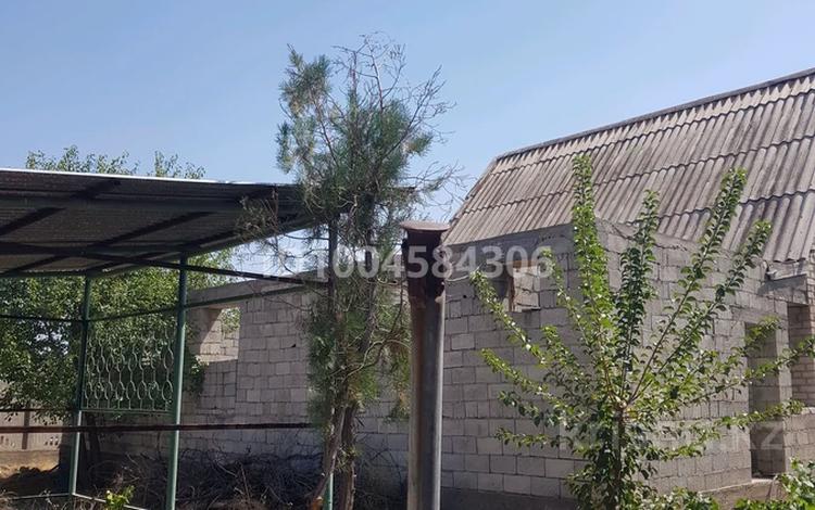 Дача · 4 комнаты · 100 м² · 8 сот., Цветочная 24 7 за 7 млн ₸ в Таразе — фото 2