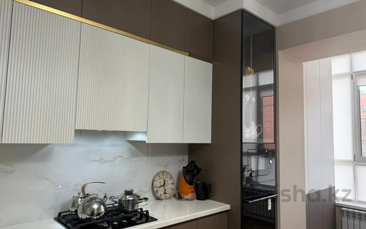 4-комнатная квартира · 140.5 м² · 4/5 этаж, мкр. Алтын орда, Мангилик Ел 30Б — Анвар за 60 млн ₸ в Актобе — фото 2