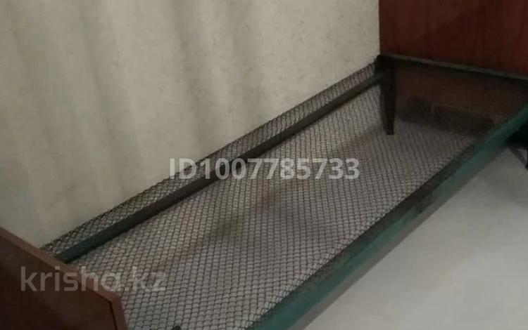 1 бөлме · 13 м², Серикбаев 1/2, бағасы: 140 000 ₸ в Усть-Каменогорске — фото 2