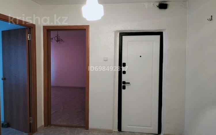3-бөлмелі пәтер · 62.9 м² · 1/7 қабат, Майкудук, Майкудук, мкр Голубые пруды 13, бағасы: 22.5 млн ₸ в Караганде, Алихана Бокейханова р-н — фото 2