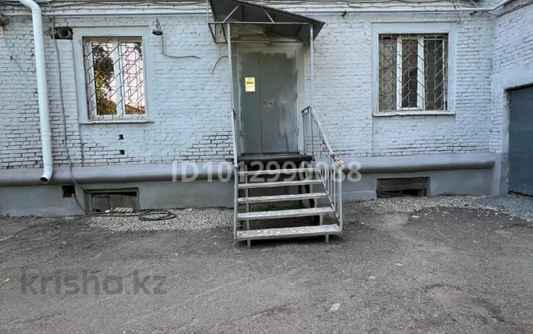 Еркін, кеңселер, сұлулық салондары, медорталықтар мен дәріханалар, кабинеттер және жұмыс орындары · 60 м², бағасы: 200 000 ₸ в Усть-Каменогорске, Ульбинский — фото 12