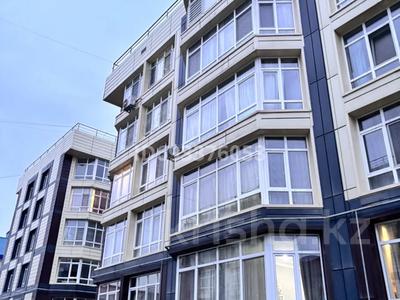 2-комнатная квартира, 55 м², 4/5 этаж помесячно, мкр Думан-2 за 250 000 〒 в Алматы, Медеуский р-н