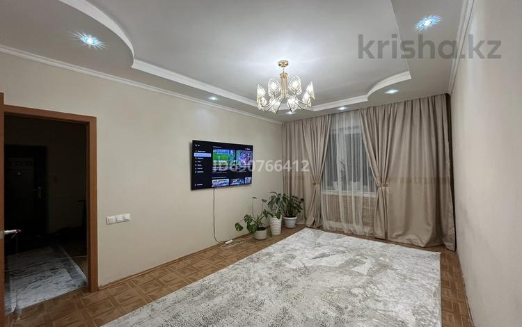 3-комнатная квартира, 78 м², 1/9 этаж, мкр Жетысу-2