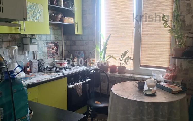 2-комнатная квартира · 43 м² · 5/5 этаж, азатык 127 за 14 млн ₸ в Атырау, мкр Жилгородок — фото 2