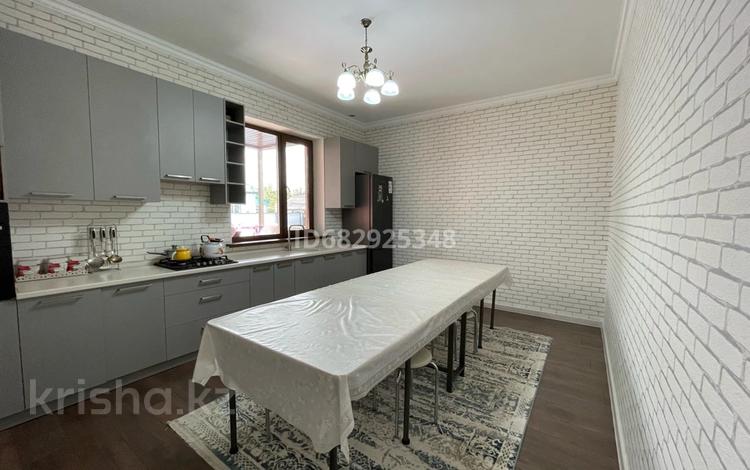 Отдельный дом · 3 комнаты · 120 м² · 6 сот., Кунаева 82 за 47 млн ₸ в  — фото 12