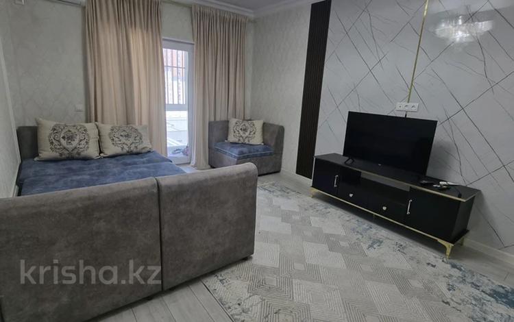 1-комнатная квартира · 45 м² · 9/12 этаж, Аргынбекова 29/4 к2 — Шаяхметов за 13 000 ₸ в Шымкенте — фото 2